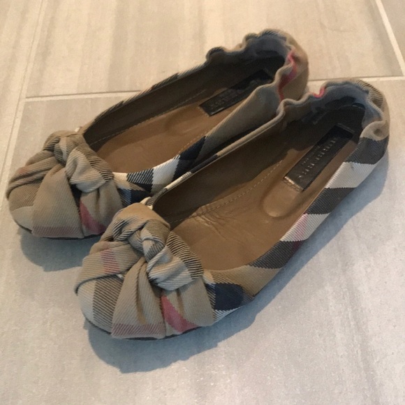 Burberry Shoes - Burberry Checked Flats